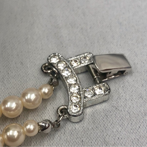 Vintage 2 Strand faux pearl blue rhinestone bracelet - Picture 9 of 16